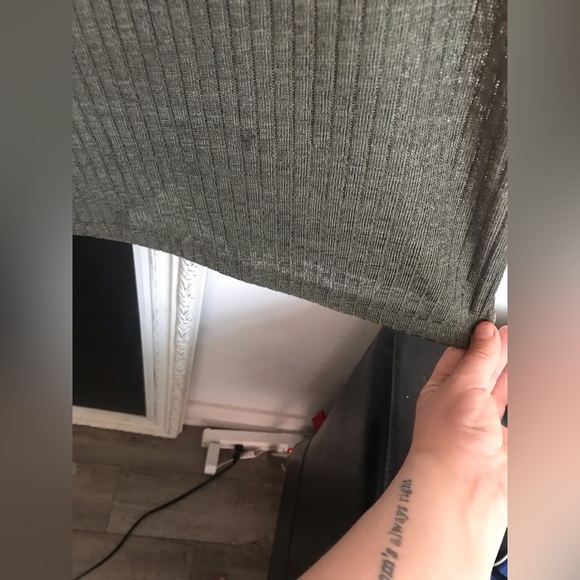 Summer blow out $15!!  Zara olive green 🫒 flowy midi dress - Picture 10 of 10